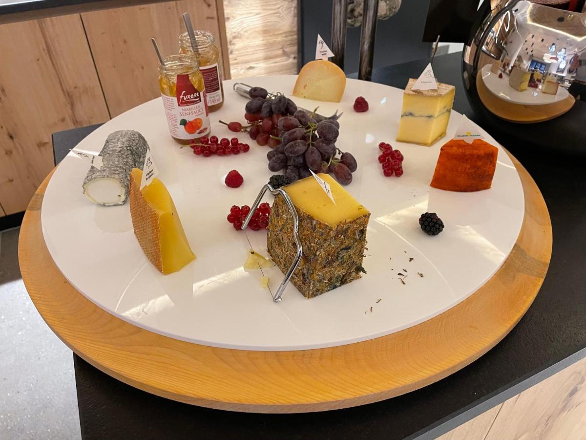 Hotel Goldener Hirsch Kaufbeuren Kültér fotó
