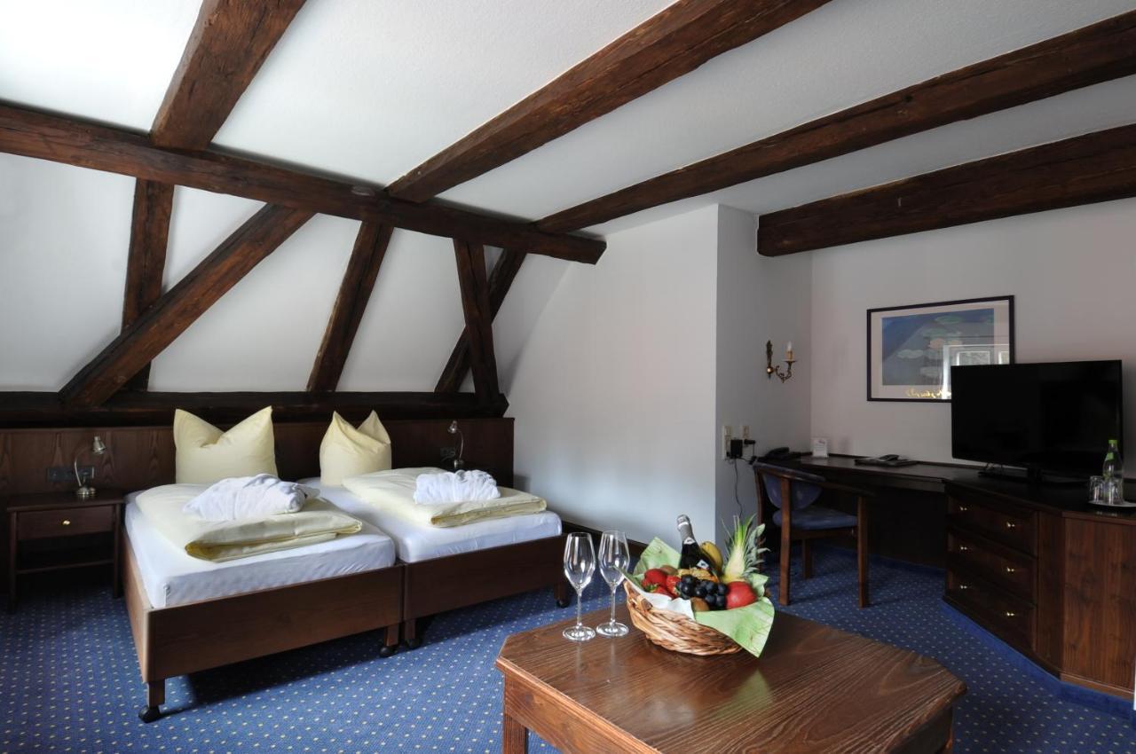Hotel Goldener Hirsch Kaufbeuren Kültér fotó