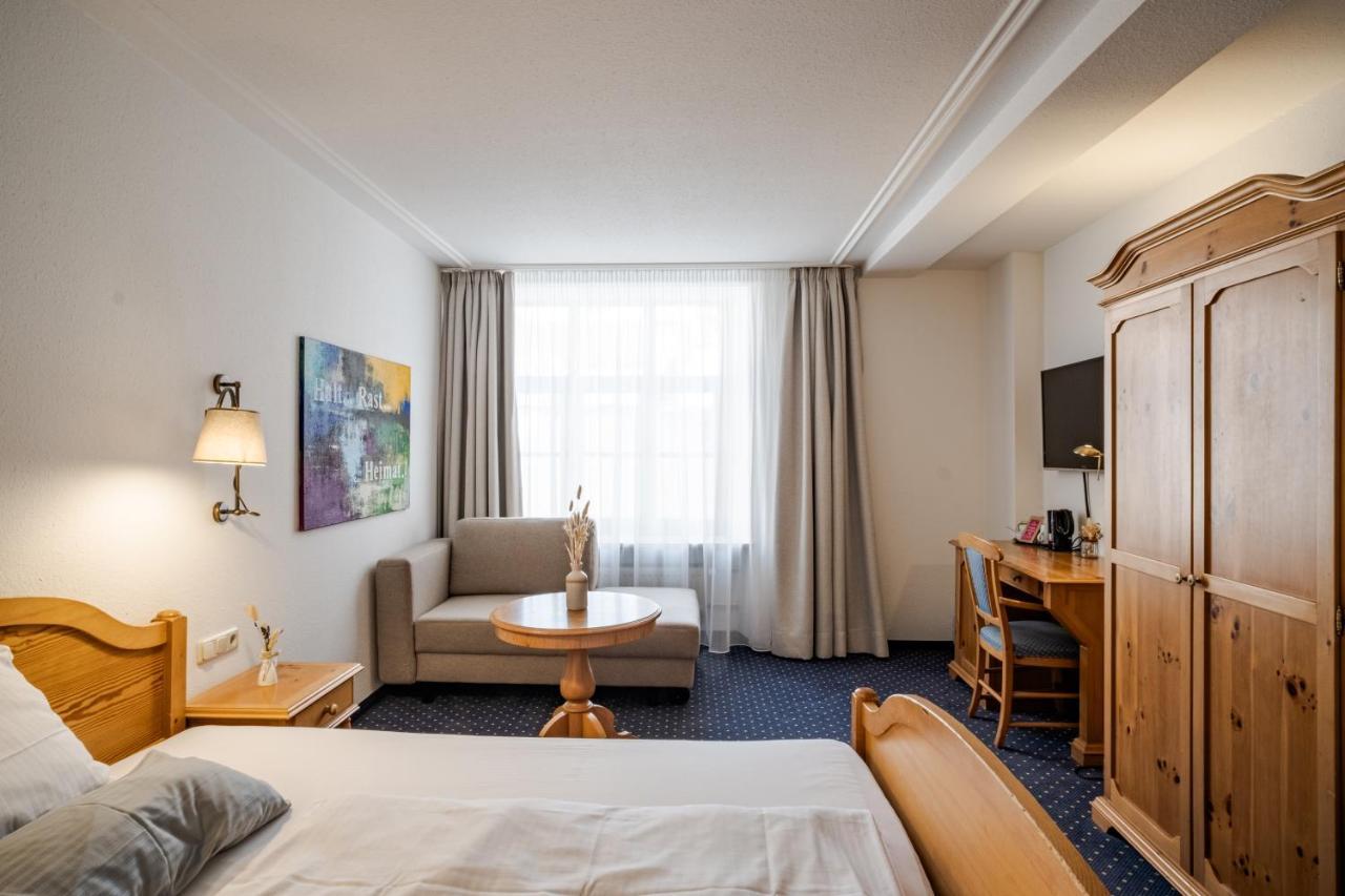 Hotel Goldener Hirsch Kaufbeuren Kültér fotó