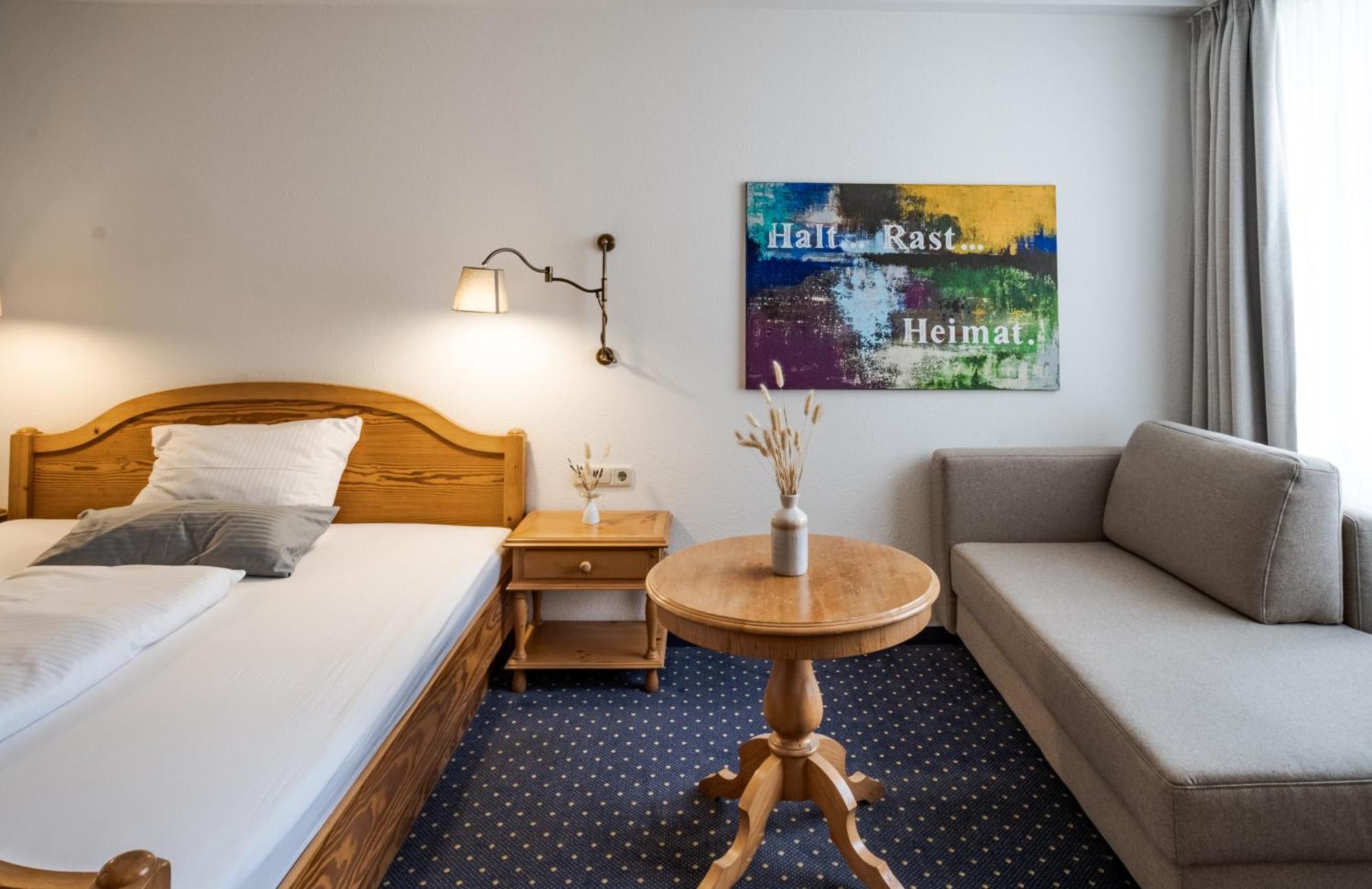 Hotel Goldener Hirsch Kaufbeuren Kültér fotó